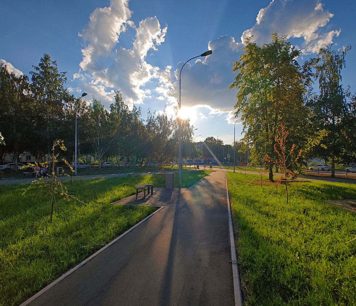 Облака над Отрадным...