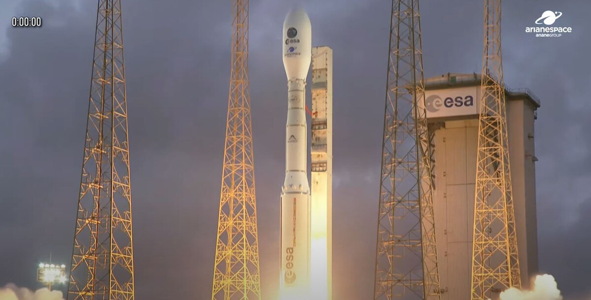 Скриншот видеотрансляции Arianespace  📷
