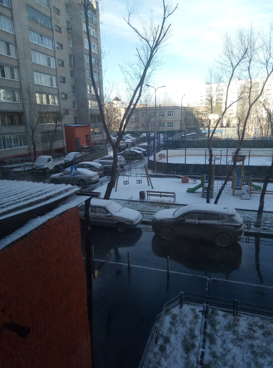 29 апреля, на улице снег