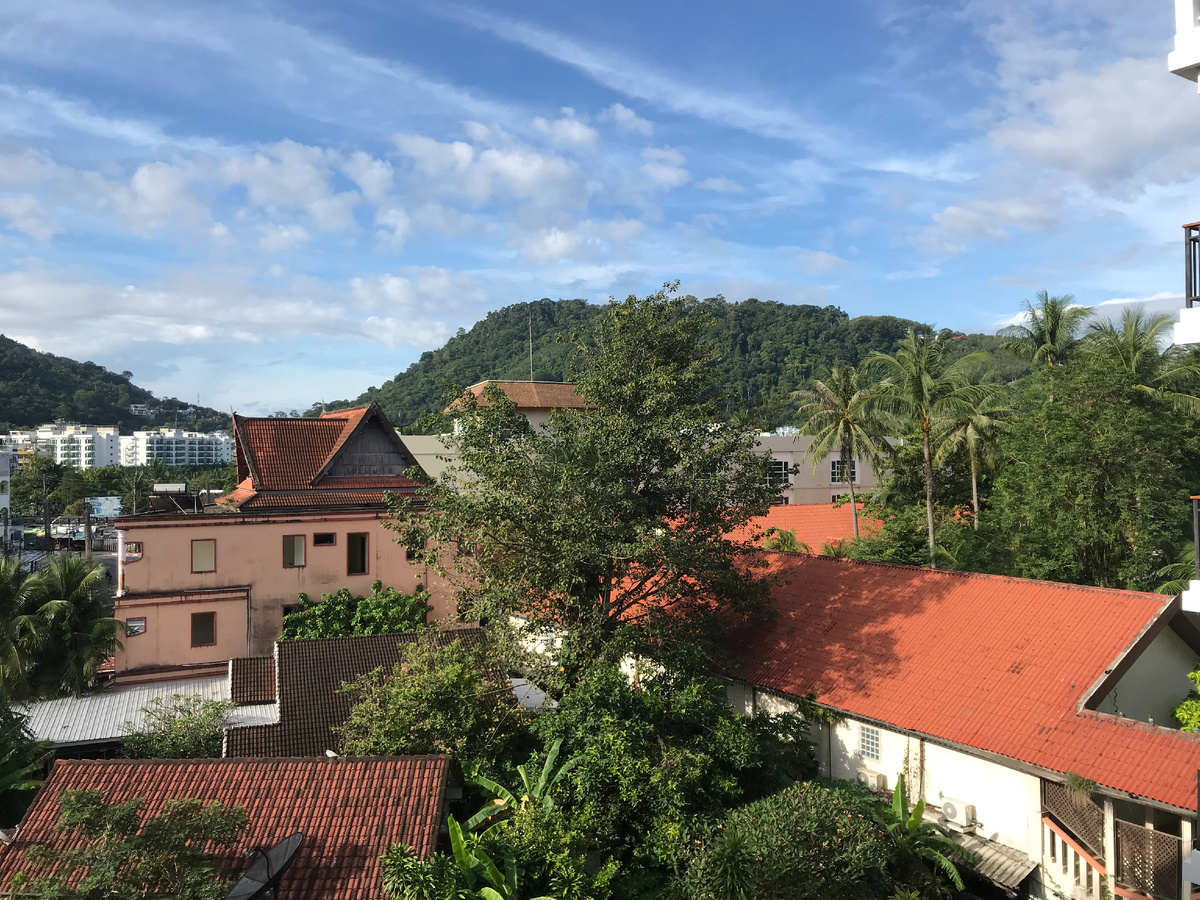 Первый утренний вид из номера отеля. Таиланд,Пхукет 10.2021.