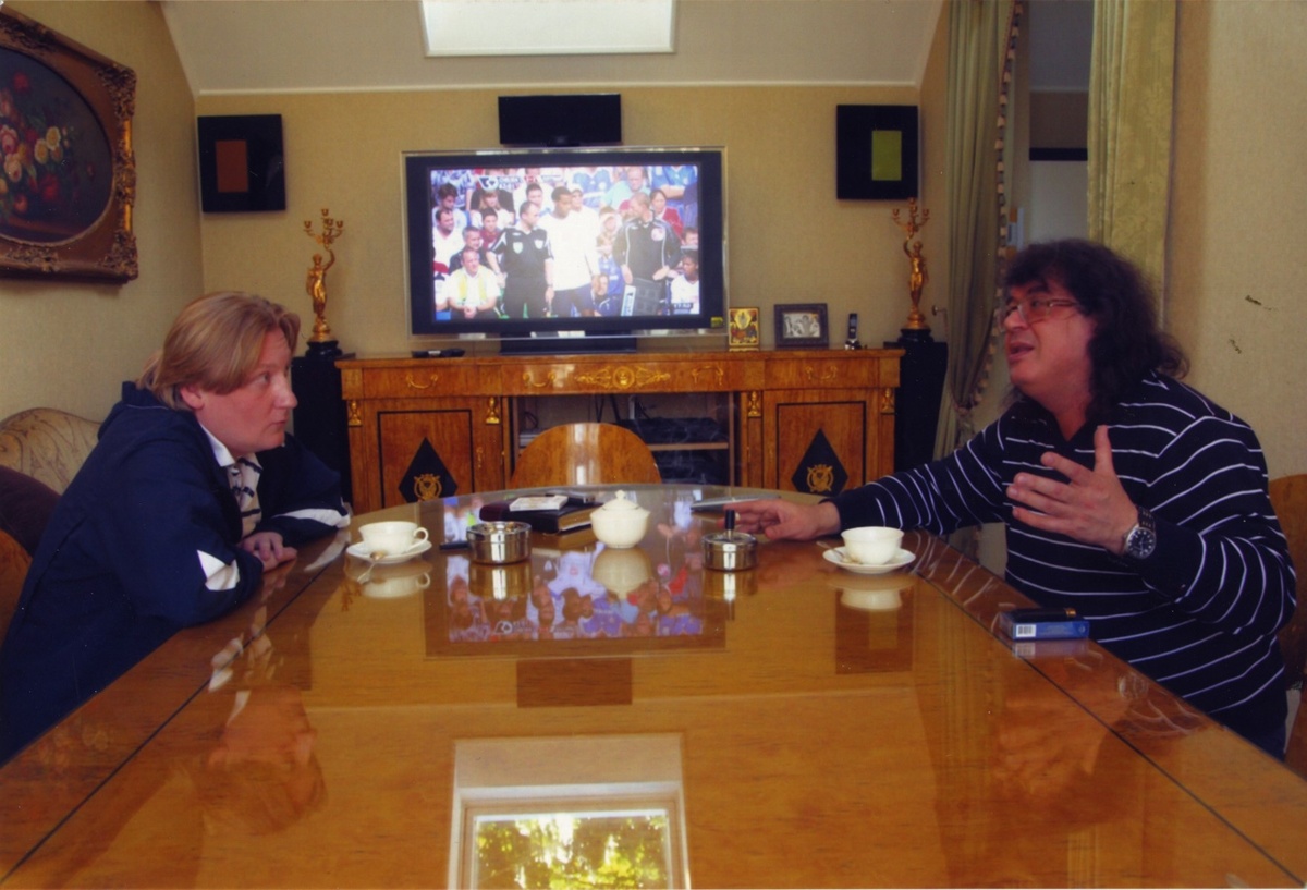 Автор канала "Пераново перо" Олег Перанов и Игорь Корнелюк.