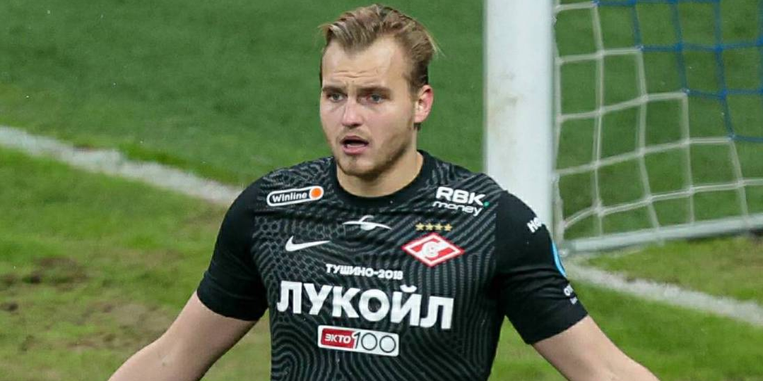 Ошибку вратаря, уже не исправит никто. Это надо знать Максименко