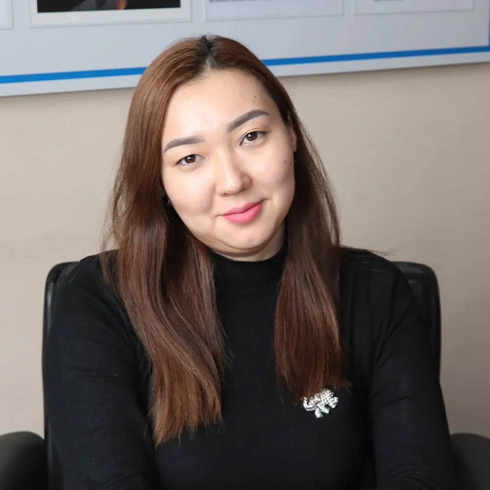 Фото их архива https://turan.edu.kz/ru/fakulteti/gumanitarno-yuridicheskij-fakultet/higher-school-of-media-and-intercultural-communication/