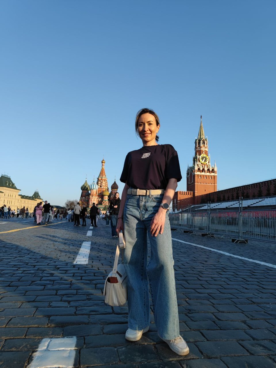 Москва город в котором я жила и сейчас приехала в гости