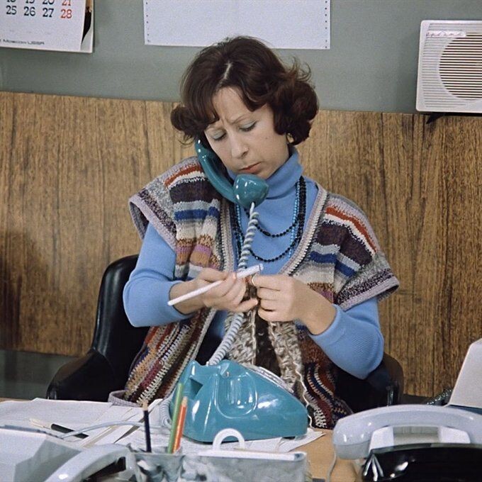 Верочка из фильма "Служебный роман"