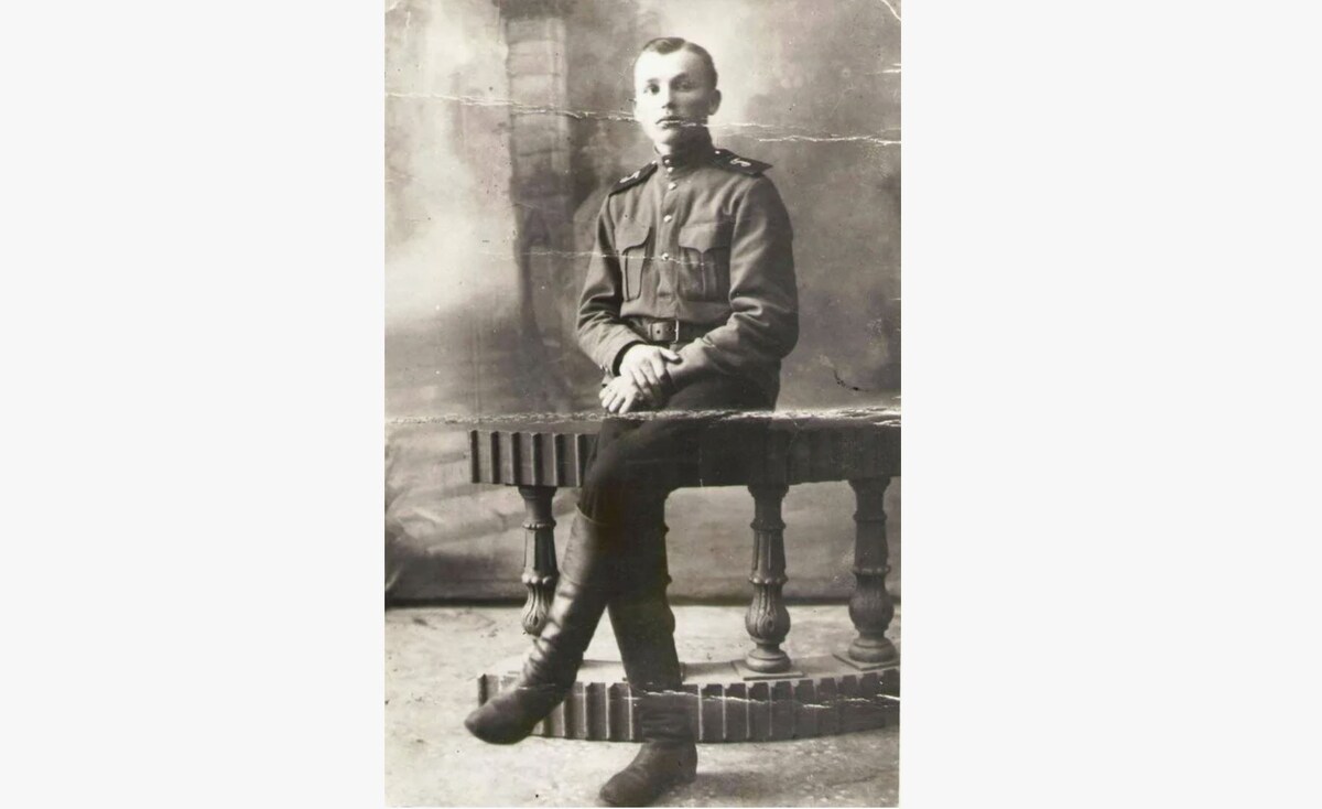 Георгий Семенович Шпагин - военнослужащий 14-го гренадерского полка, 1916г. Фото с сайта - https://dzen.ru