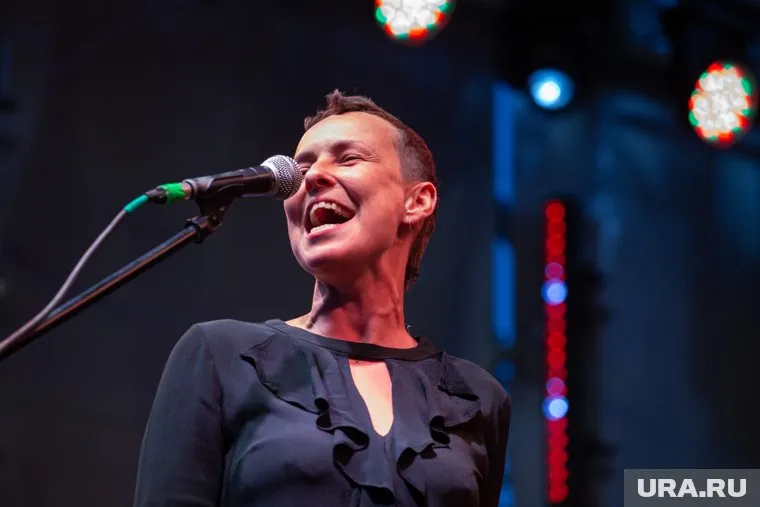 Юлия Чичерина станет хэдлайнером вечера и выступит на параде утром
Фото: Илья Московец © URA.RU