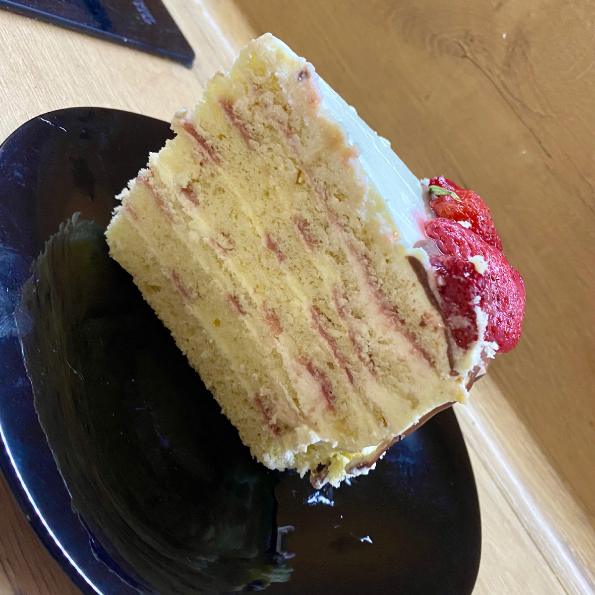 Разрез торта молочная девочка