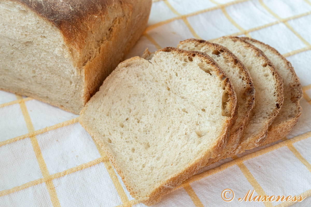 Фермерский белый хлеб на закваске