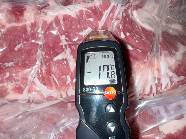 8 грузовиков с мясопродуктами пошли из Твери и Ярославля в Китай и Азербайджан