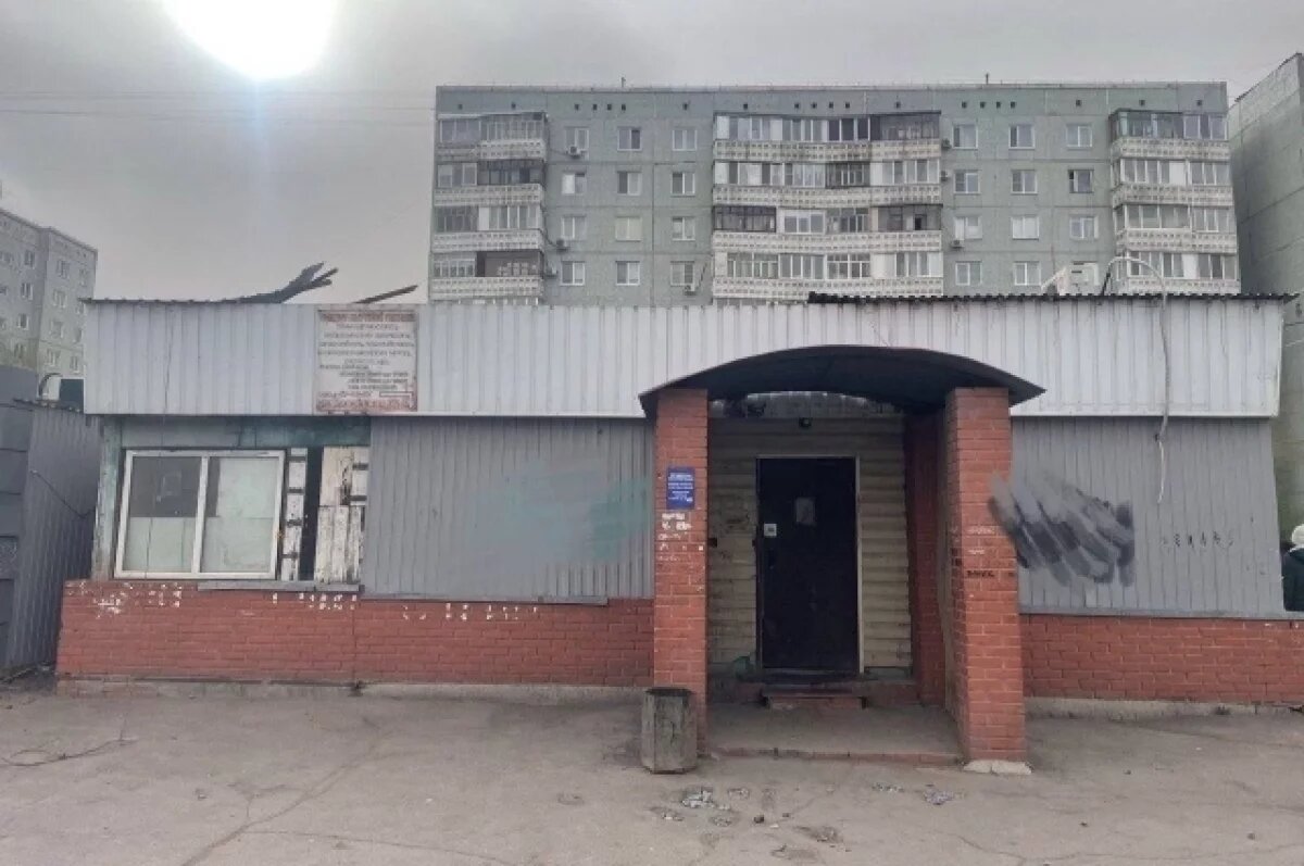    Стали известны подробности гибели омича, упавшего с крыши