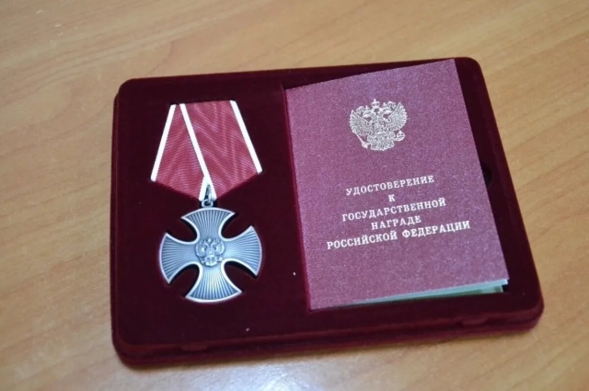    Пензенский депутат Иванов заявил, что носит свои боевые награды