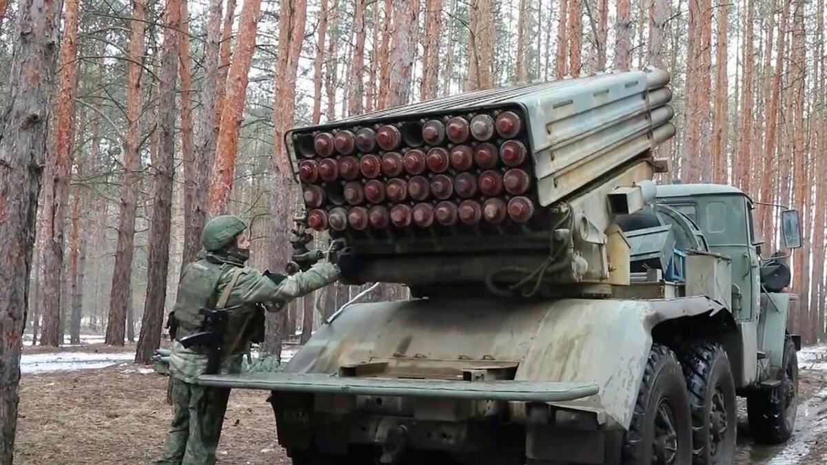    Торнадо-Г с ИИ переписывает правила войны как эта РСЗО поражает цели с точностью снайпера