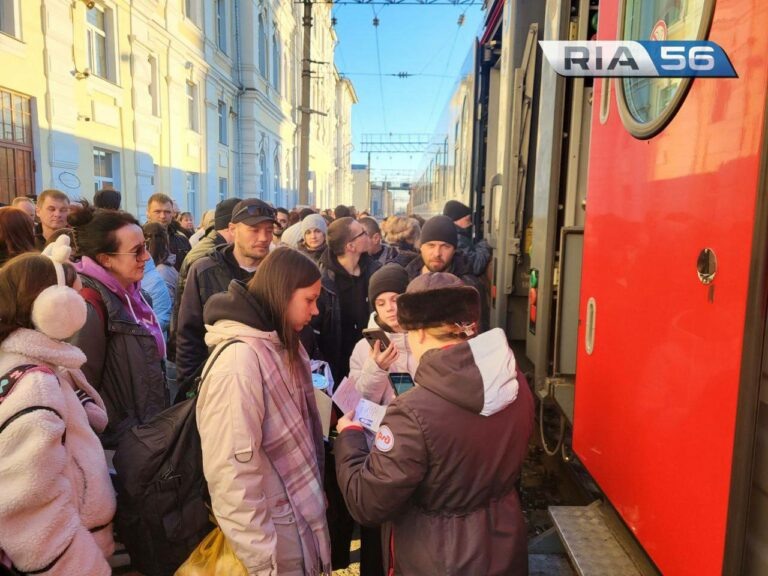    На майские праздники в Оренбурге запустят дополнительные поезда Белов Михаил Александрович