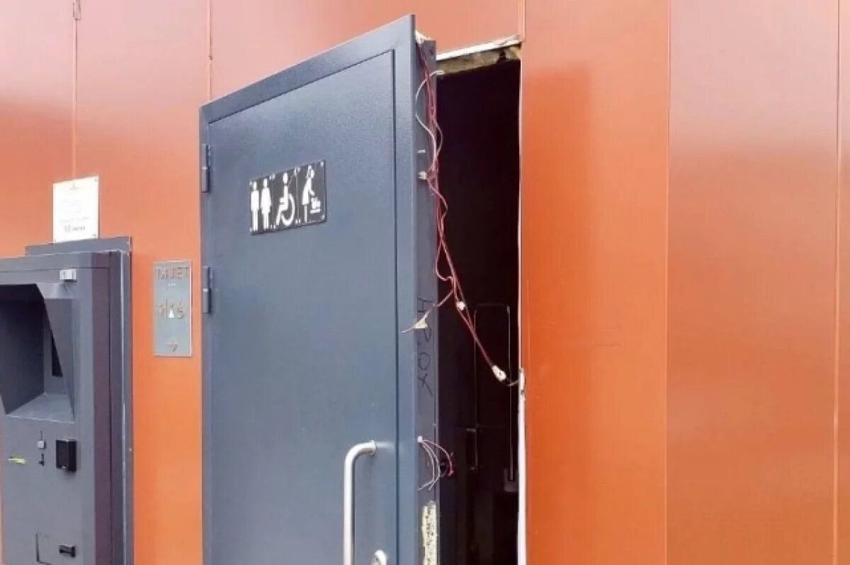    Мужчина сломал общественный туалет в Нижнем Новгороде