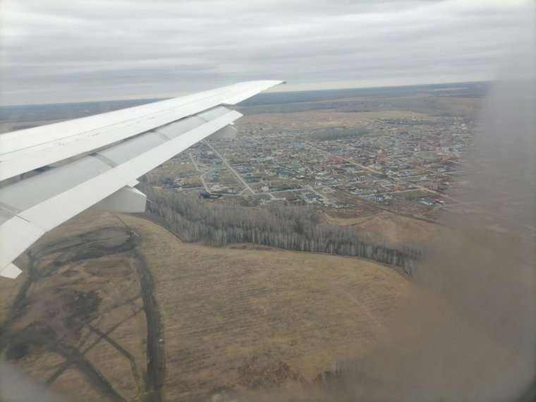 В Салехард регулярно летают самолеты. Два часа и ты на полярном круге
Фото: Александр Поздеев