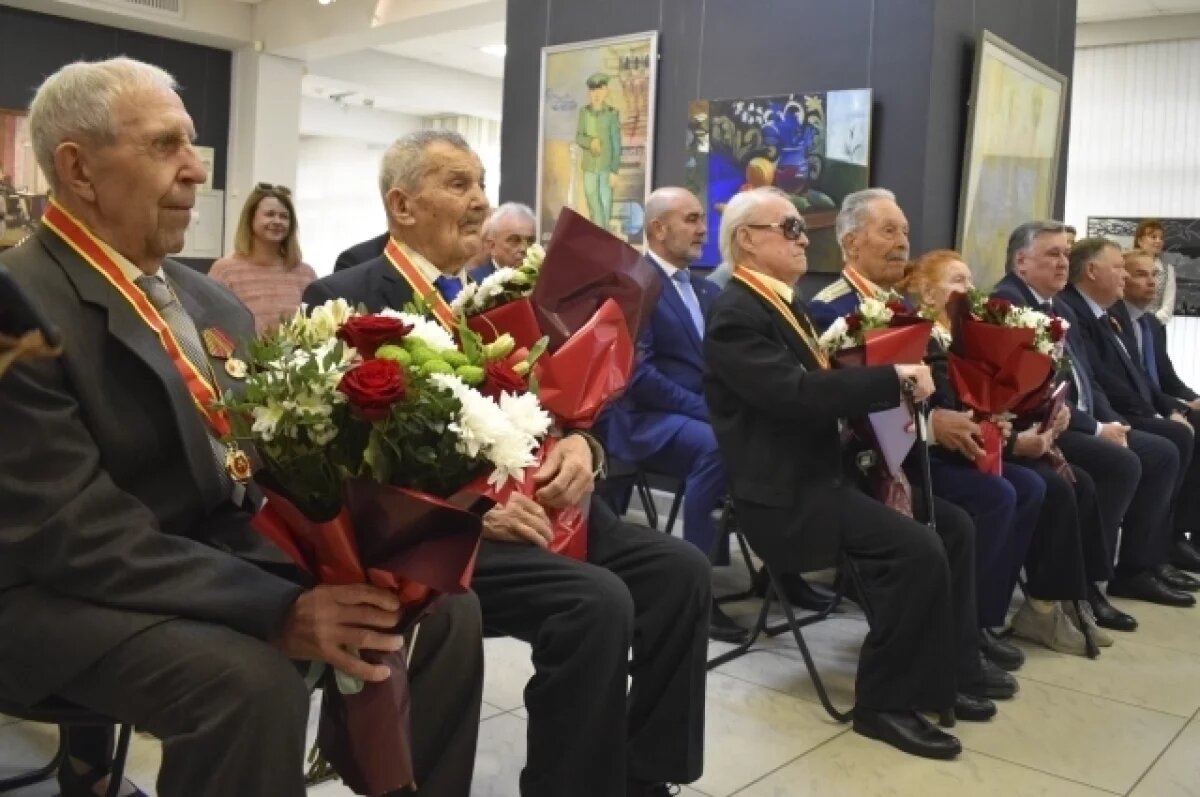    В Твери наградили ветеранов Великой Отечественной войны