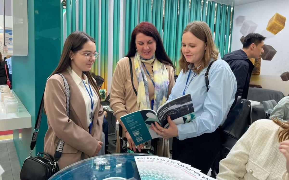    Воронежское предприятие СИБУРа приняло участие в международной выставке «Шины, РТИ и каучуки-2025» Фото – СИБУР