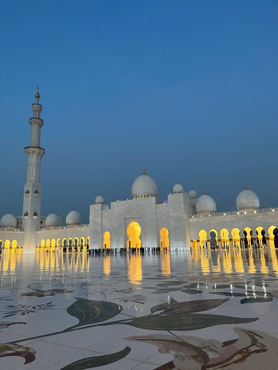 Вечер в мечети 