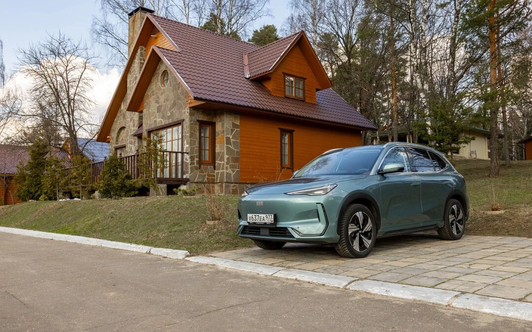 Geely EX5 (Фото: Autonews)