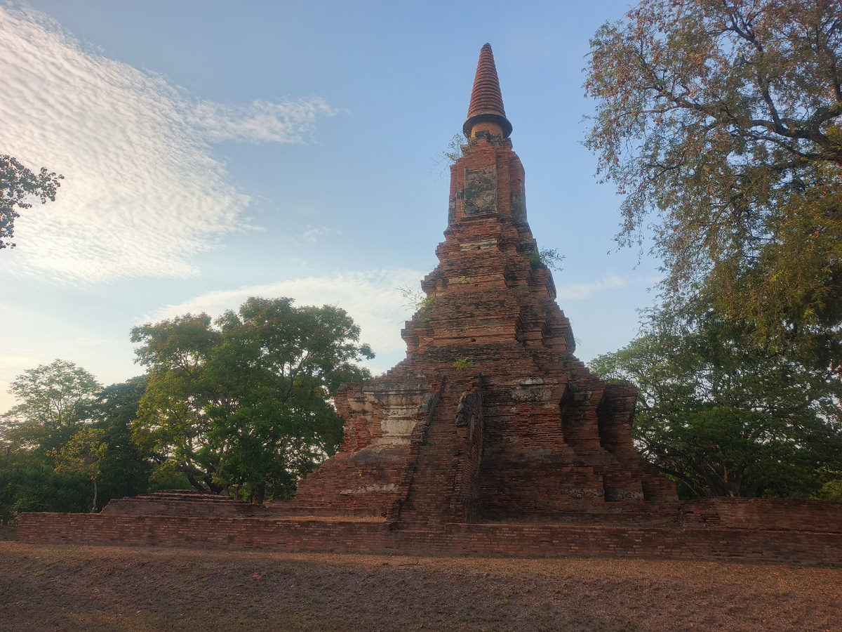 Все фотографии в статье сделаны мной в Аюттхае в 2025 году. 