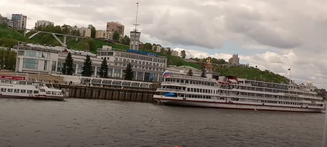 Фото из личного архива двух Капах. 