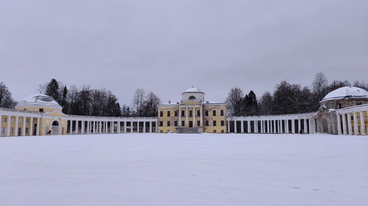 Усадьба Знаменское-Раёк. Фото автора.