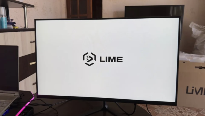 Фото монитора LIME Z270 из отзывов на Озон.