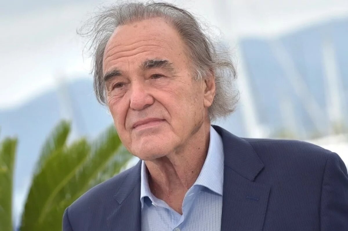    Оливер Стоун: диалог РФ и США дает надежду на ликвидацию ядерного арсенала