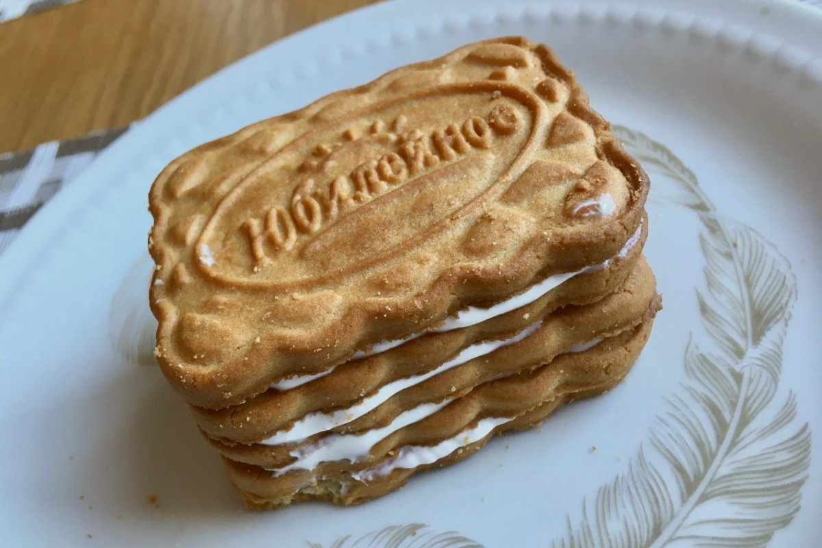 Так выглядит печенье, промазанное сметаной