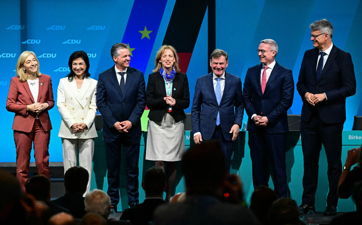 Карин Приен и ее однопартийцы