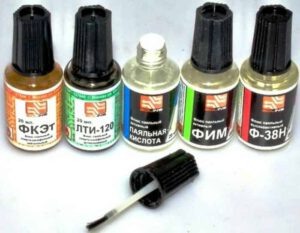 Чем лучше удалять флюсы с различных видов пайки