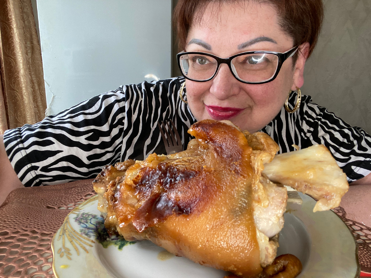 Вот такая красавица ( догадайтесь кто🤣🤣🤣₽