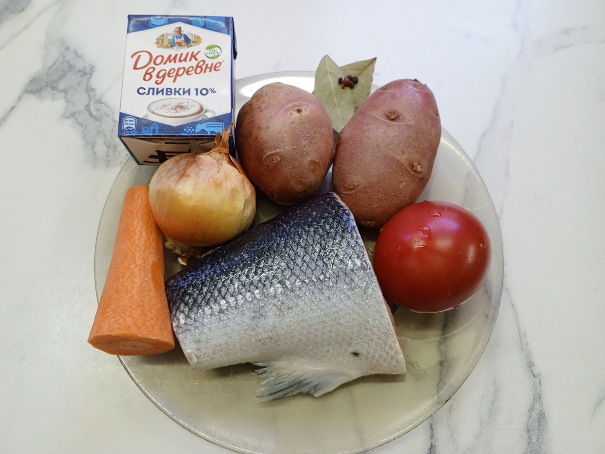 К этому набору надо добавить еще соль, воду и зелень