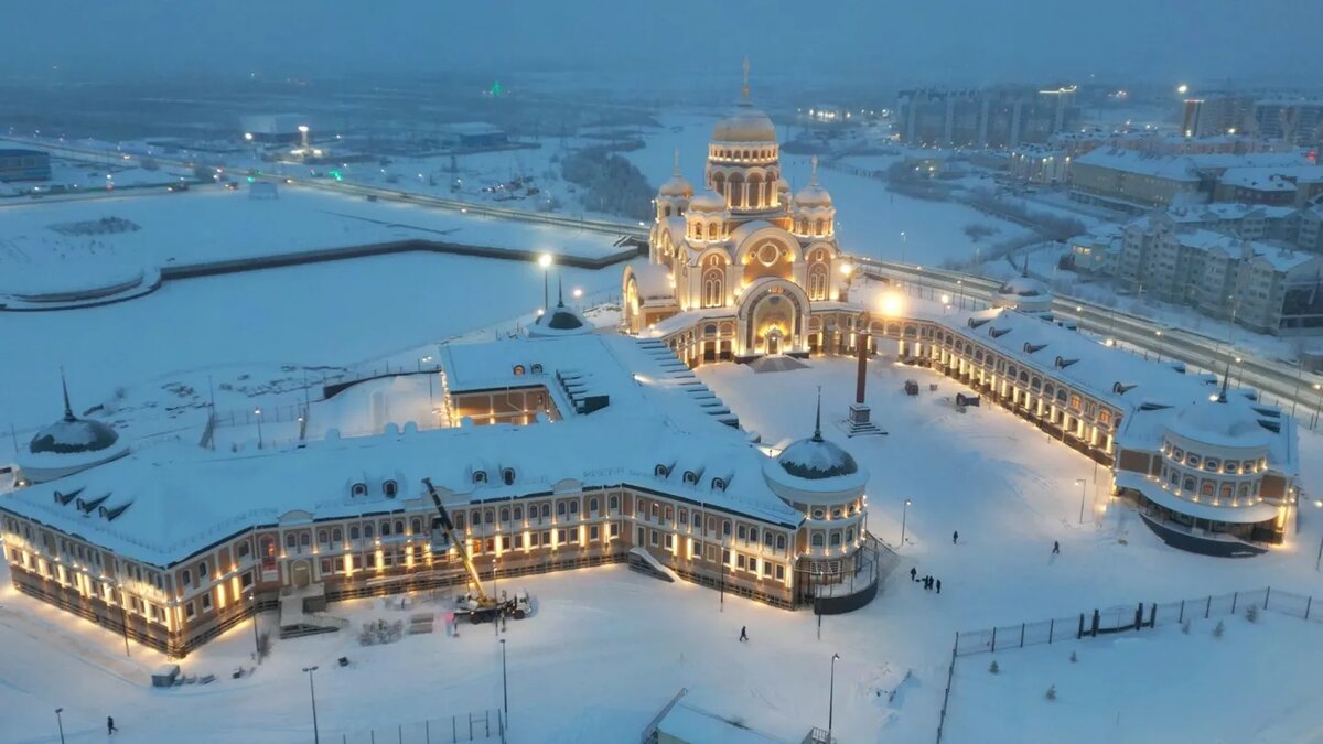 Кафедральный храм Преображения Господня в Салехарде