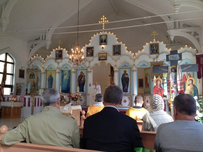 
Кафедральный собор БАПЦ в честь святого Кирилла Туровского в Бруклине, Нью-Йорк. Внутренней вид. (Источник: https://app.foursquare.com/v/belarusan-autocephalous-orthodox-church-saint-cyril-of-tarau-cathedral/4ed507db99119575fecde79a?openPhotoId=5263f66011d253acc912a9fc)