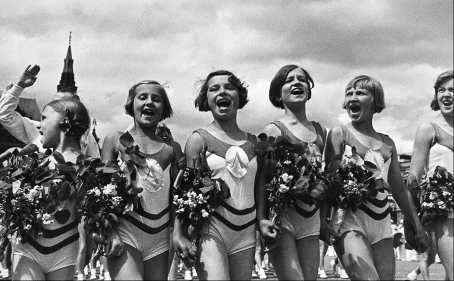 Парад физкультурников Георгий Анатольевич Зельма