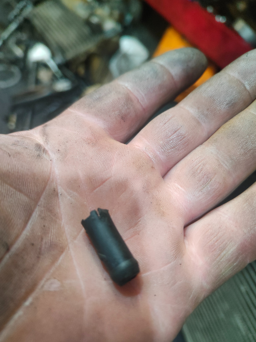 Обломанный сосок