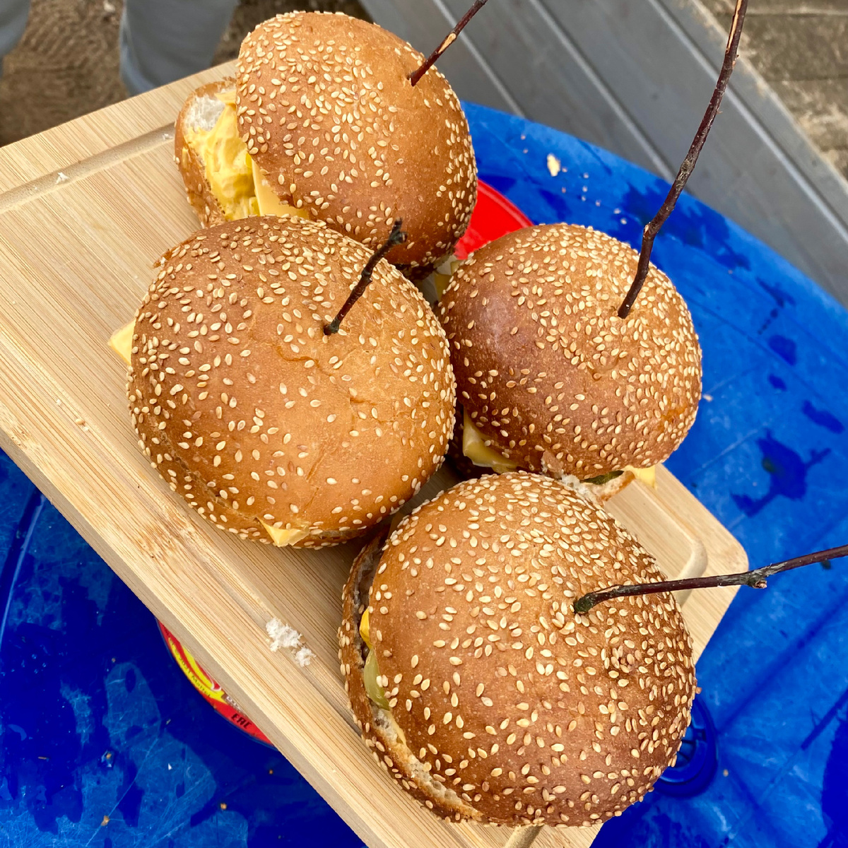 Бургеры на мангале 