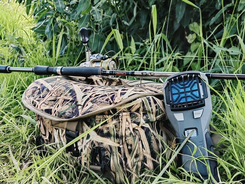 Thermacell MR-450 эффективно отпугивает комаров и создает защищенную зону площадью 20 кв. метров, в которой могут свободно находиться 10−12 человек