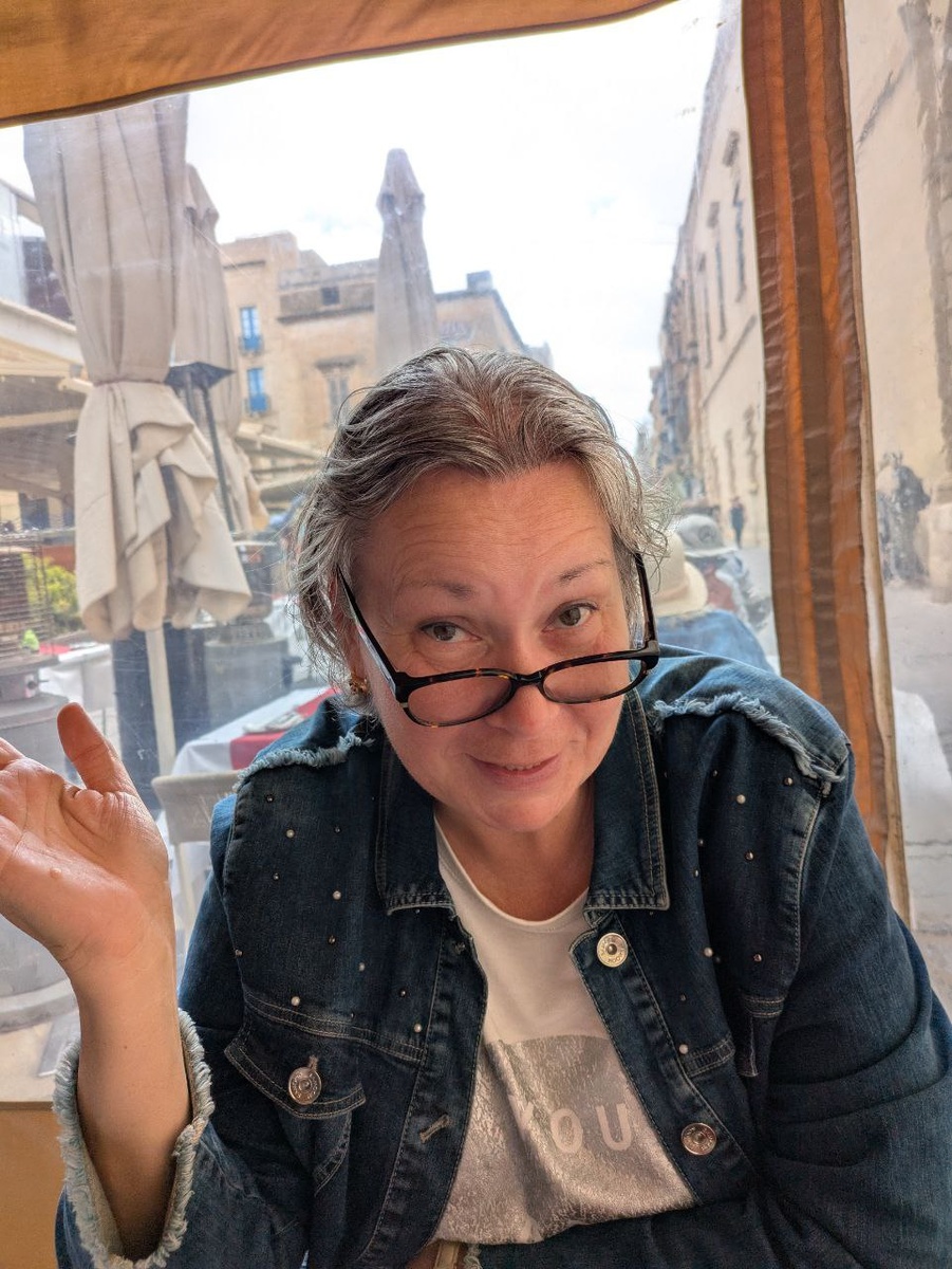 Бывают первоапрельские шутки, а бывают и первомайские