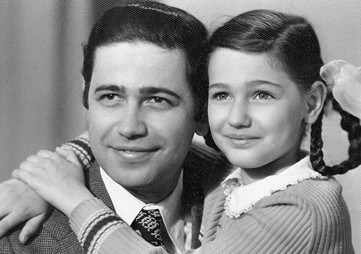 Виктория Петросянц, Евгений Петросян. Свободные интернет-источники