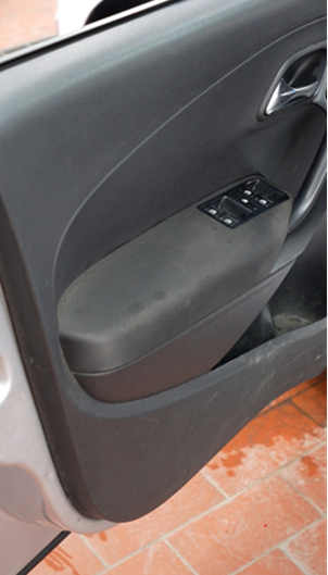 До химчистки на детейленге в ТТС. Листайте вправо, чтобы увидеть, как стало после.