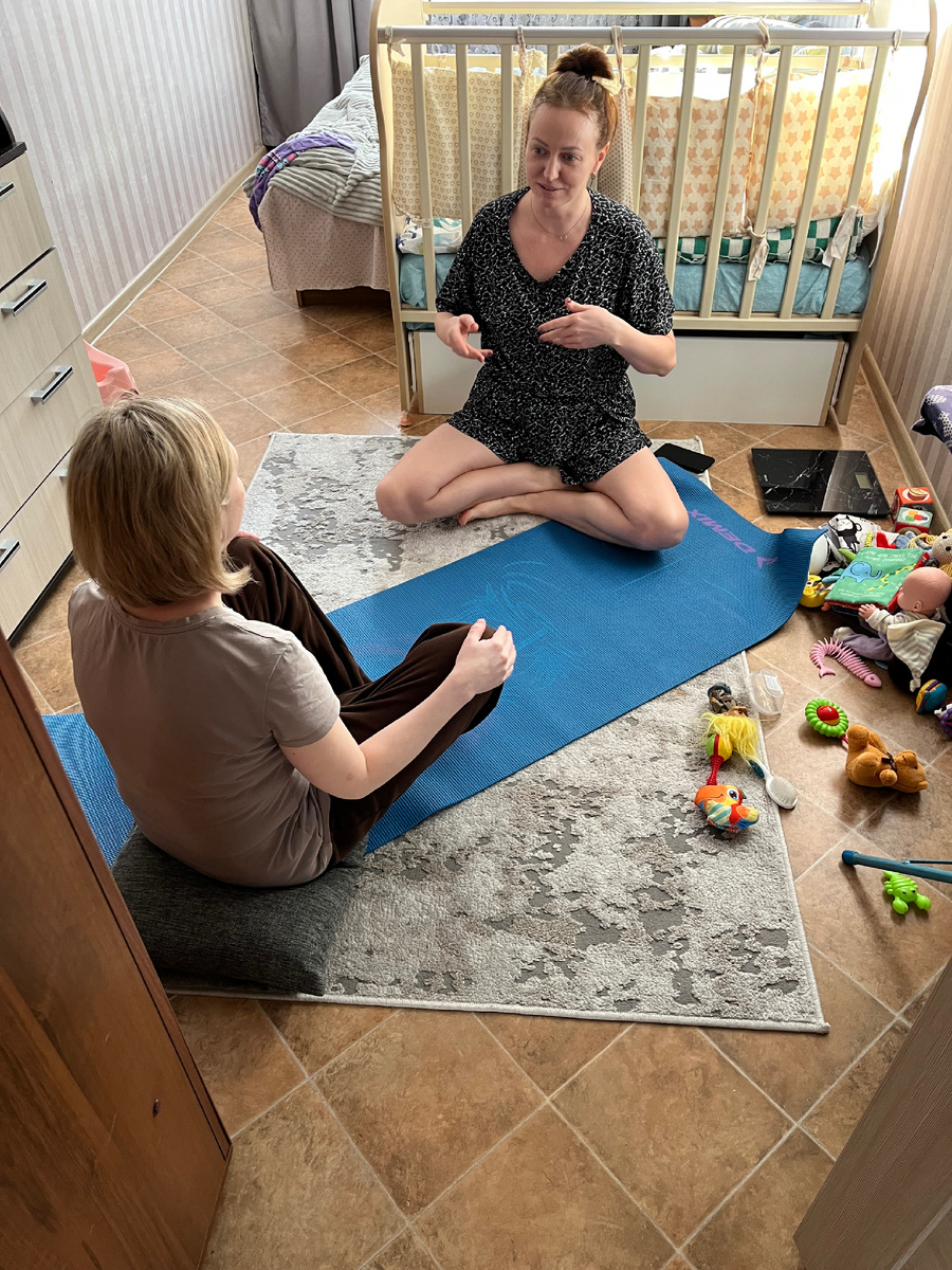 Первые мои живые занятия, дома, в спальне)))) 