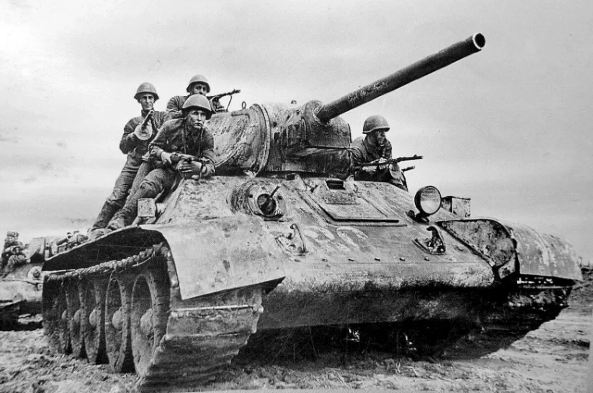    Историк Исаев объяснил негативную репутацию маршала Жукова «чёрным пиаром»