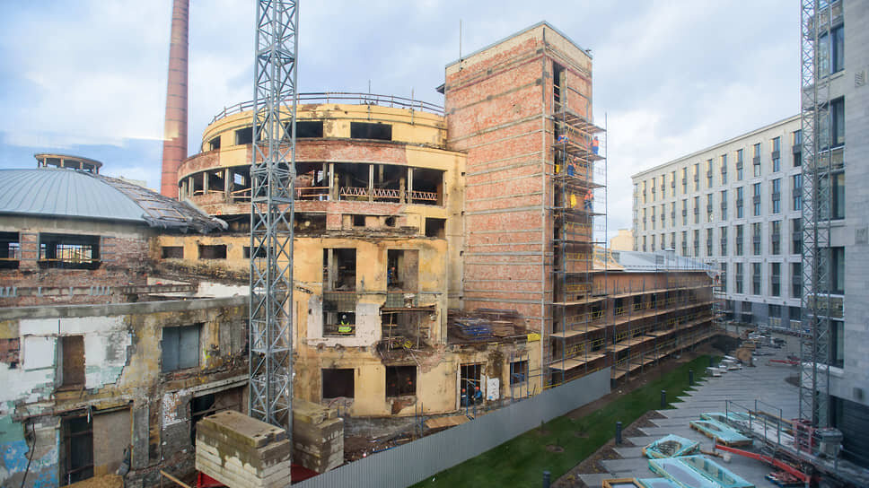 Проект реконструкции Левашовского хлебозавода и создания культурного центра стал логичным и гармоничным элементом формирования качественно нового пространства в этой части Петроградского района.📷Фото: Группа RBI