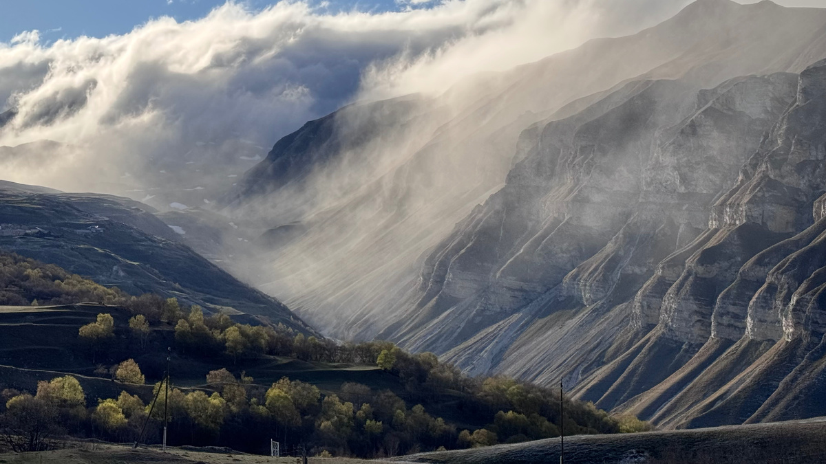 закат. виды на гору Джалдир с туркомплекса OLD SIVUKH