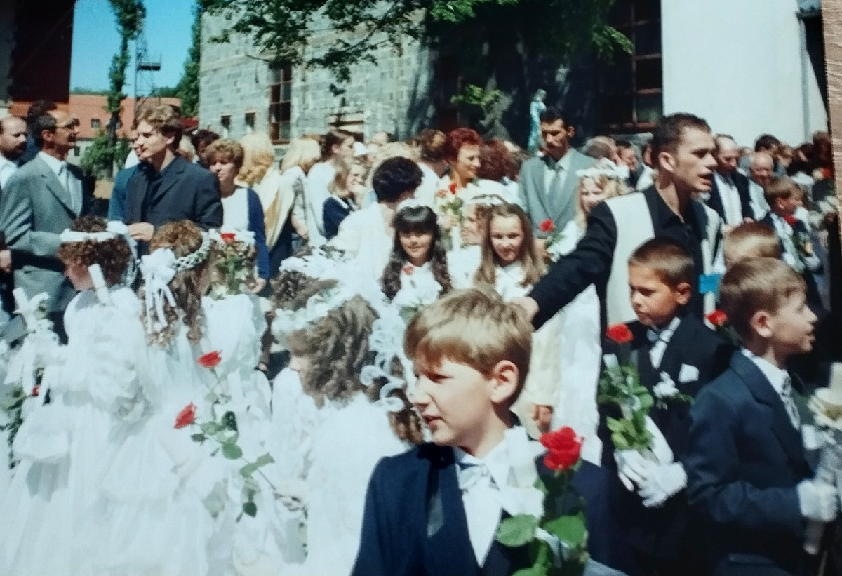 День принятия Первого Причастия. 2003. г. Фото автора .