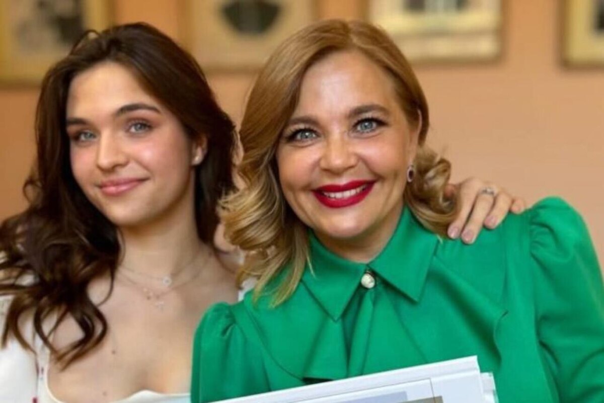    Ирина Пегова с дочерью Социальные сети