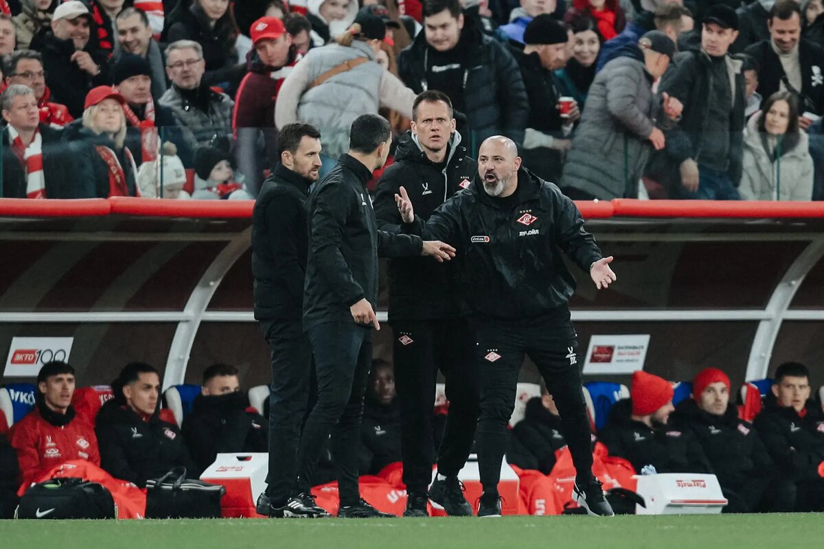 Деян Станкович снова конфликтует с арбитрами. Фото ФК Спартак 